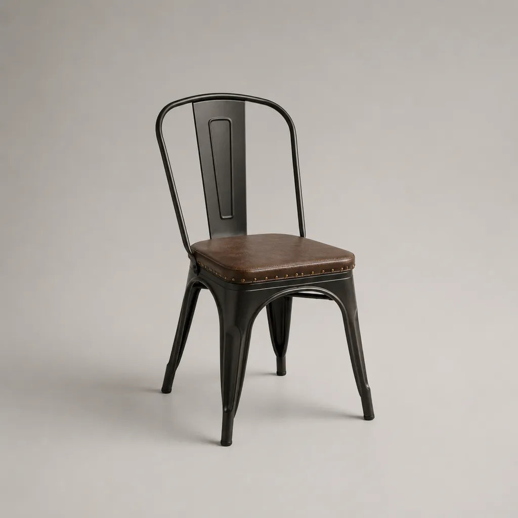 Chaise de salle à manger en acier noir avec assise rembourrée en similicuir marron, 44 × 50 × 85 cm